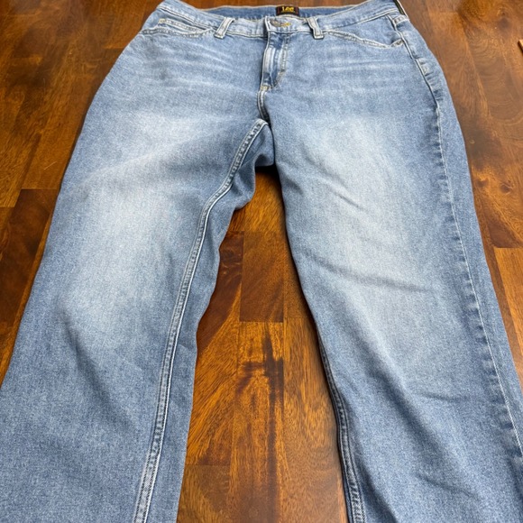 Lee Womens Straight Leg Light Wash Stretch Denim Jeans Size 6 Medium 112353250 - Picture 3 of 12